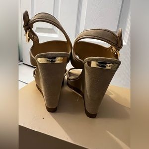 MICHAEL KORS GILLIAN WEDGE SUEDE SIZE 7.5